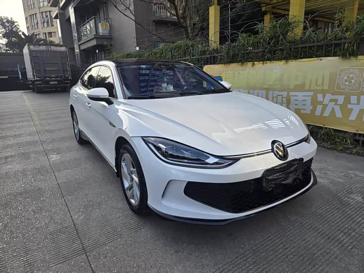 Фото 2 - Volkswagen Lamando L