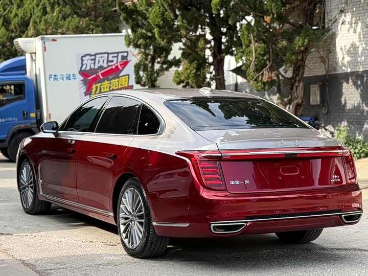 Фото 9 - Hongqi H9