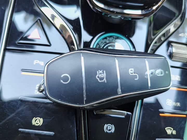 Фото 9 - BYD Han