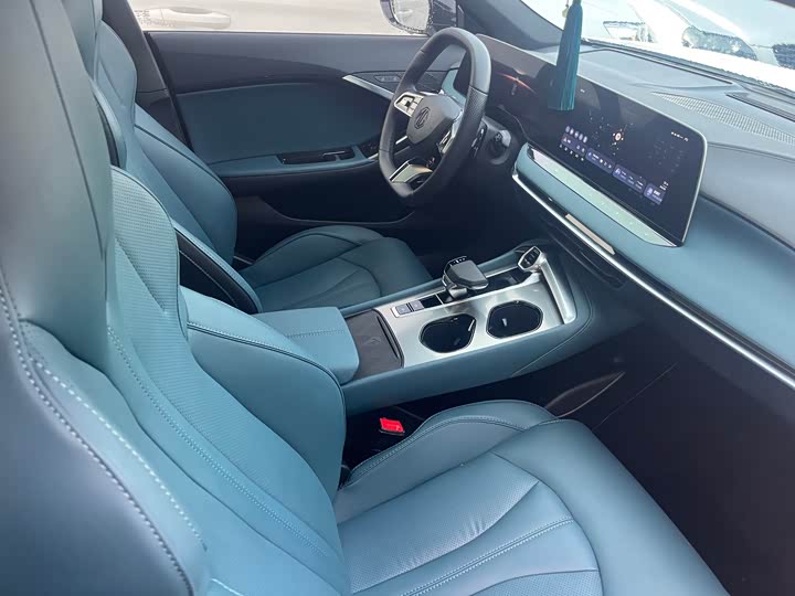 Фото 9 - MG Motor 7