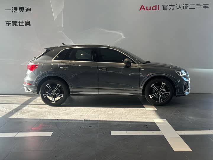 Фото 4 - Audi Q3