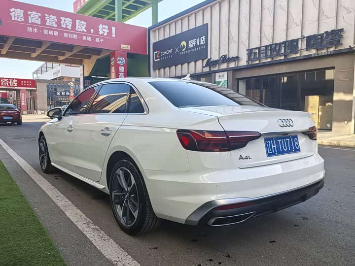 Фото 7 - Audi A4L