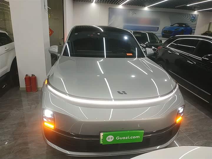 Фото 3 - LiXiang L8