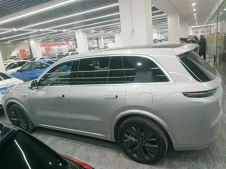 Фото 5 - LiXiang L8