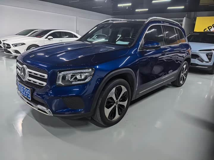 Фото 1 - Mercedes-Benz GLB-Class