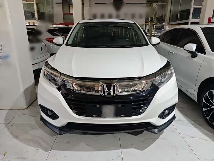 Фото 2 - Honda Vezel