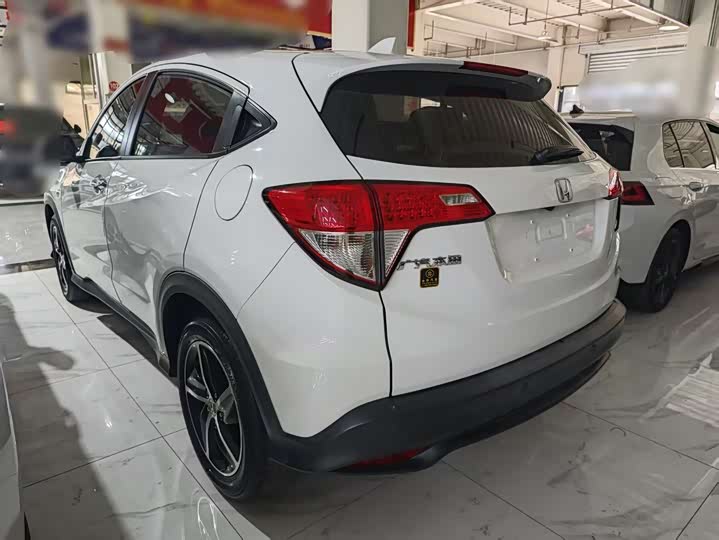 Фото 5 - Honda Vezel