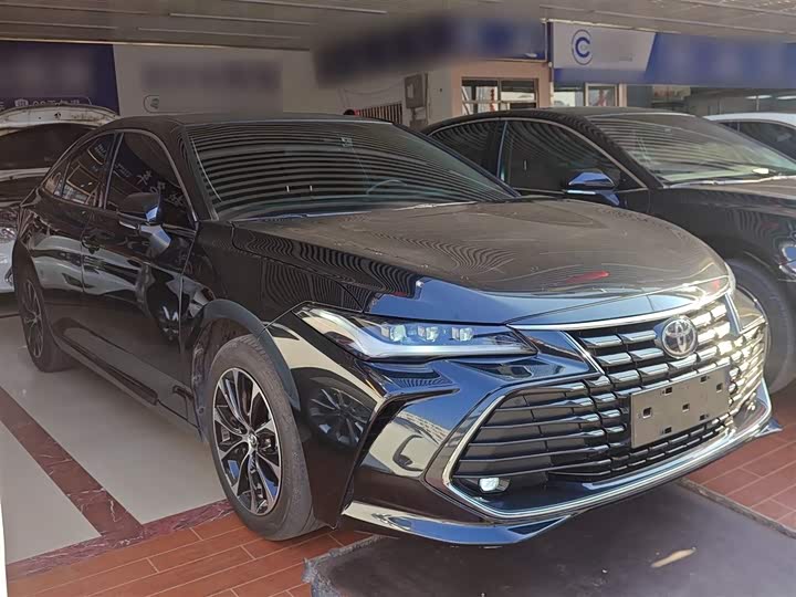 Фото 4 - Toyota Avalon