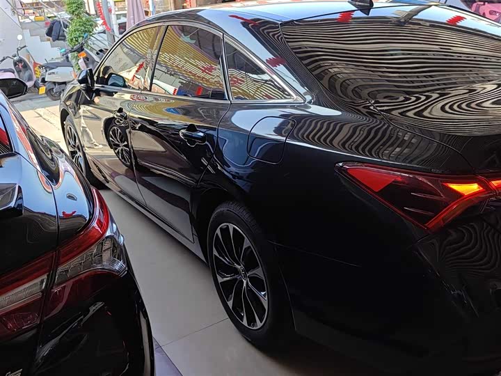 Фото 5 - Toyota Avalon