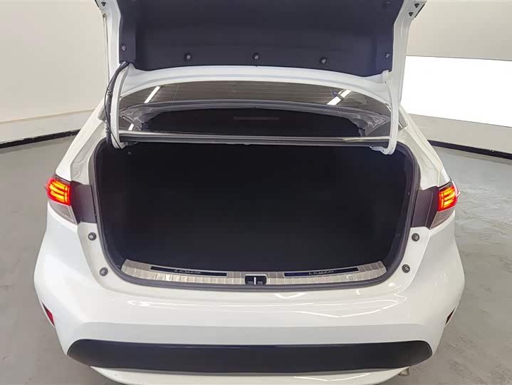 Фото 4 - Toyota Levin