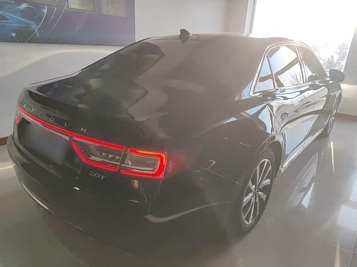 Фото 7 - Lincoln Continental