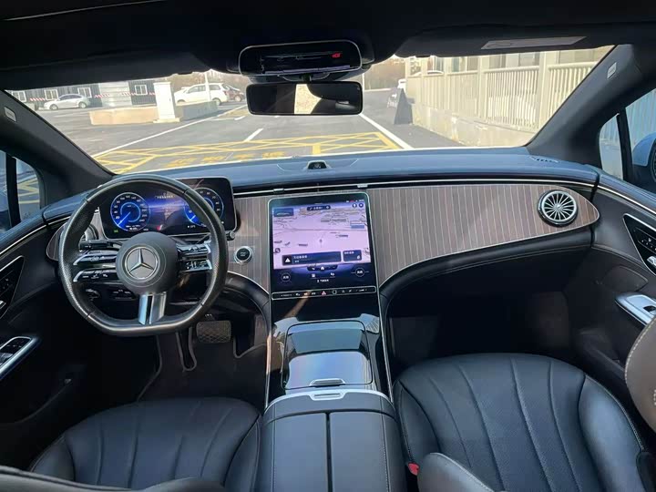 Фото 5 - Mercedes-Benz EQE