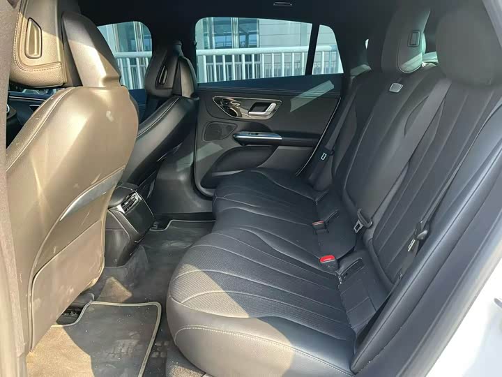 Фото 7 - Mercedes-Benz EQE