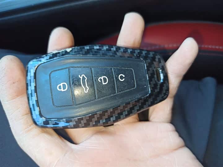 Фото 9 - Geely Emgrand GS