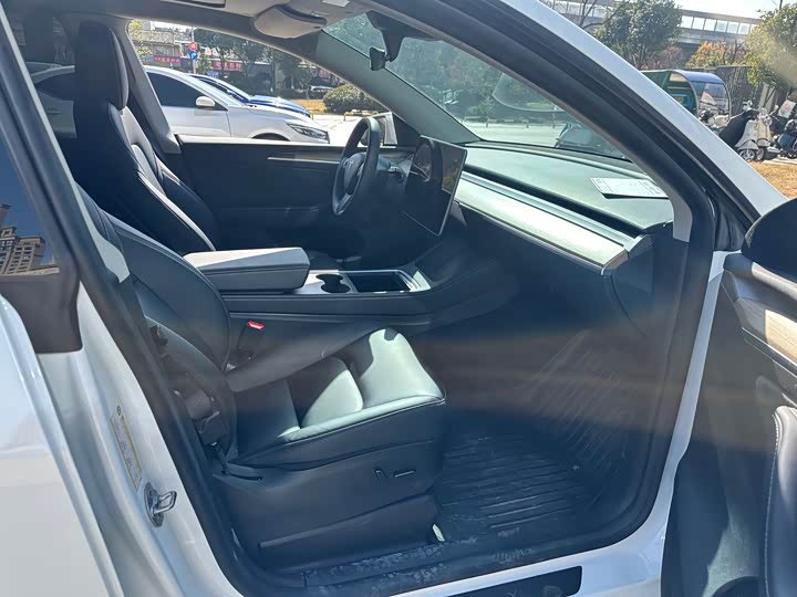 Фото 7 - Tesla Model Y