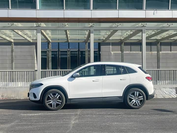 Фото 3 - Mercedes-Benz EQA