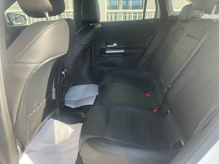 Фото 7 - Mercedes-Benz EQA