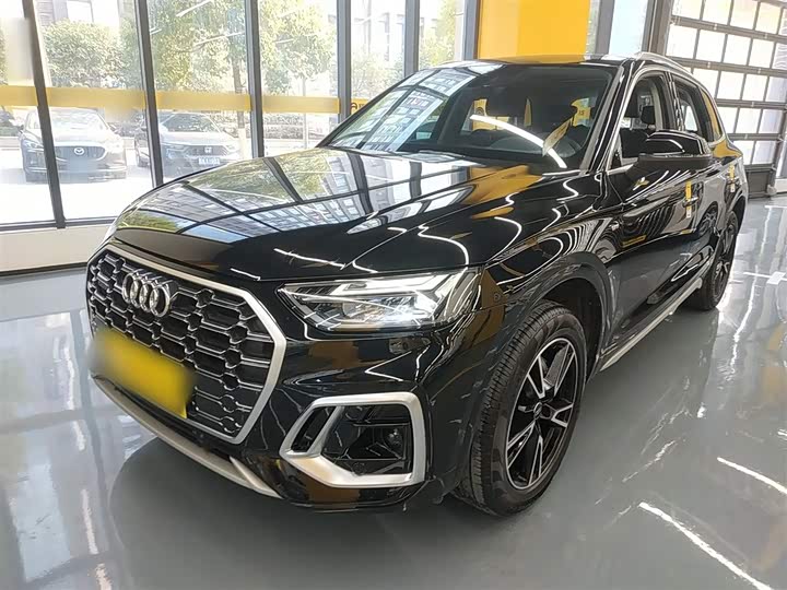 Фото 2 - Audi Q5L