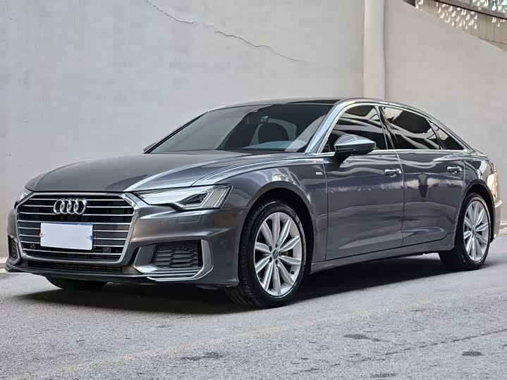 Фото 1 - Audi A6L