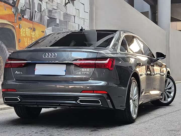 Фото 3 - Audi A6L