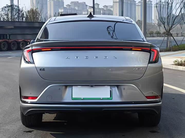 Фото 3 - BAIC Arcfox Alpha S6