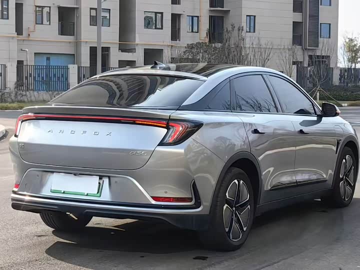 Фото 4 - BAIC Arcfox Alpha S6