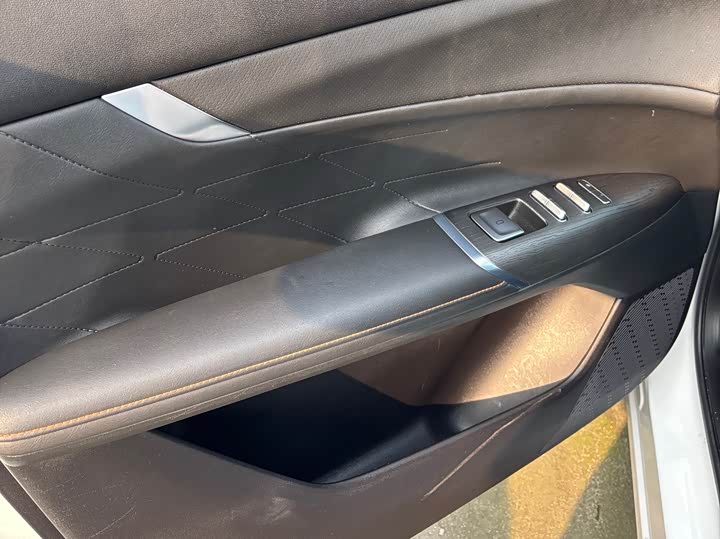 Фото 8 - Changan CS75 Plus