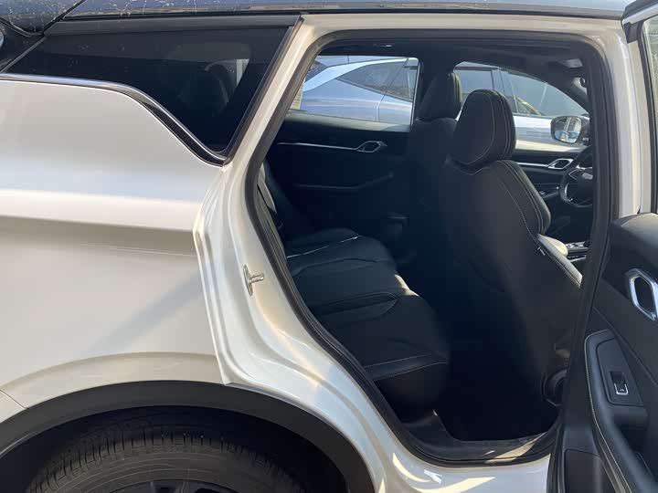 Photo 5 - Geely Coolray