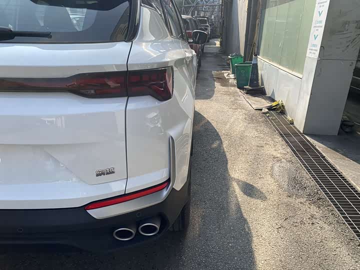 Photo 7 - Geely Coolray