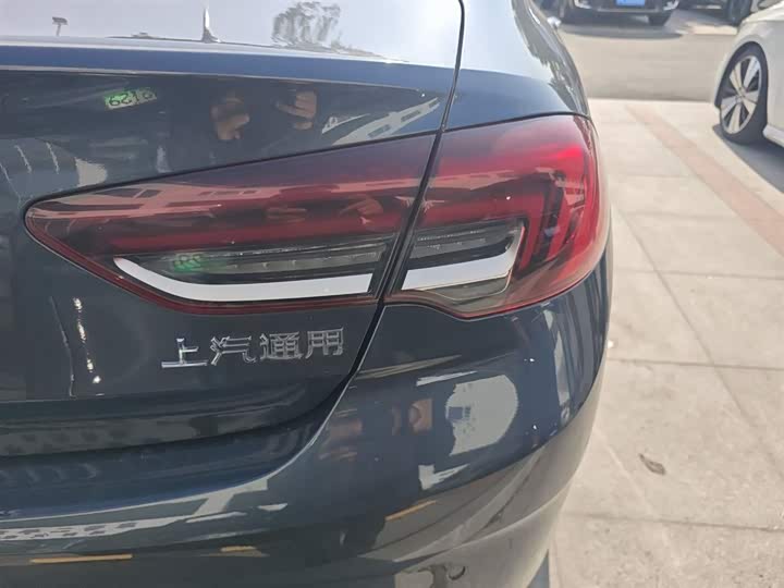 Фото 8 - Buick Regal