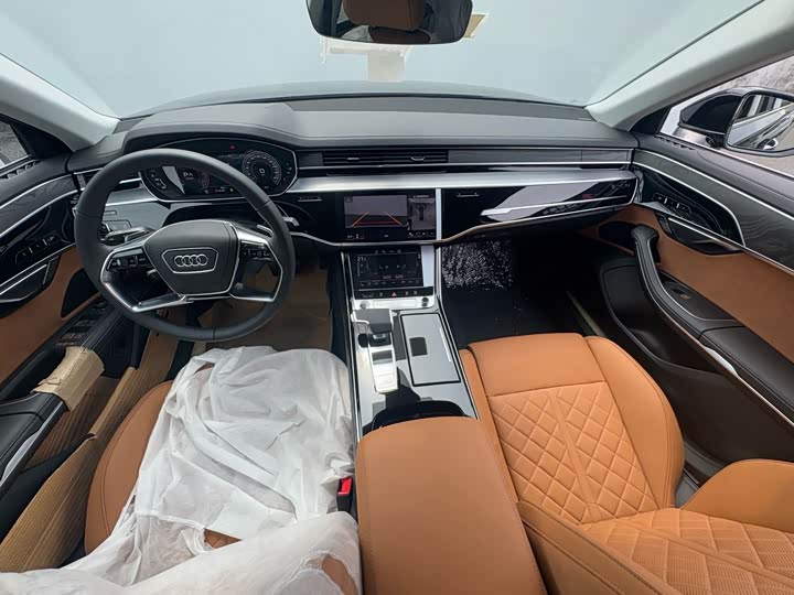 Фото 6 - Audi A8