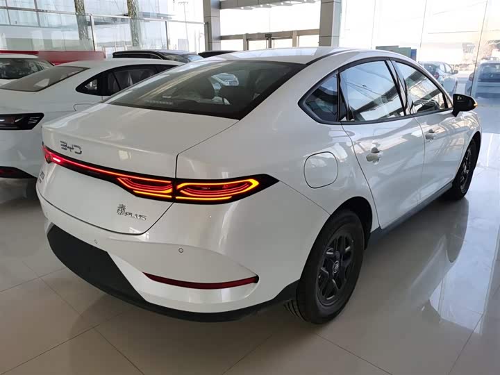 Фото 7 - BYD Qin Plus