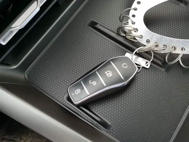 Фото 9 - BYD Qin Plus