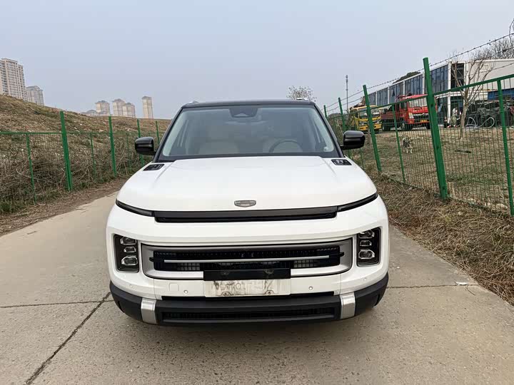 Фото 2 - Geely Icon