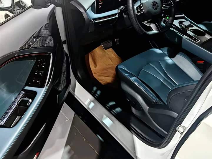 Фото 6 - MG Motor 7