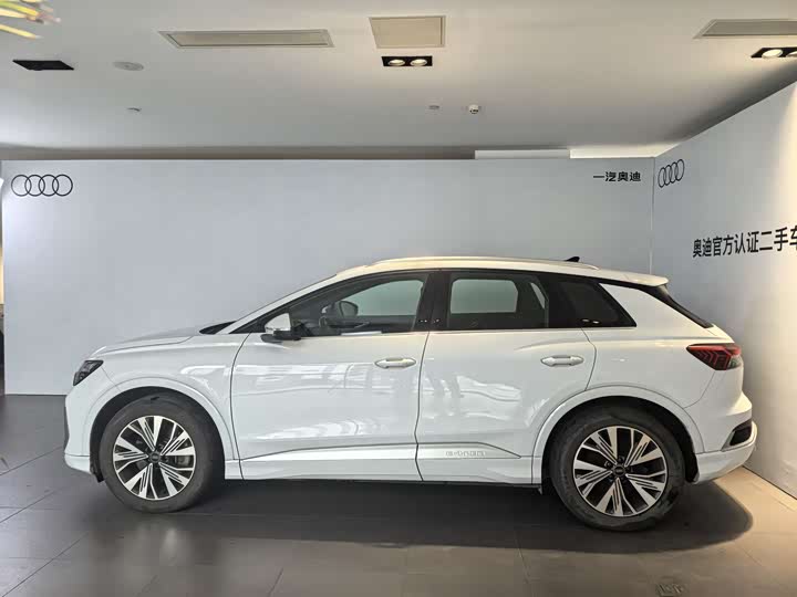 Фото 7 - Audi Q4 e-tron