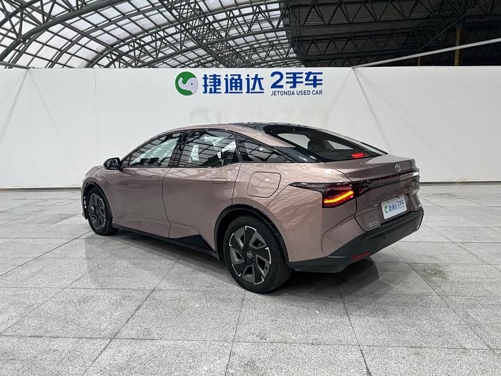 Фото 8 - Toyota bZ3