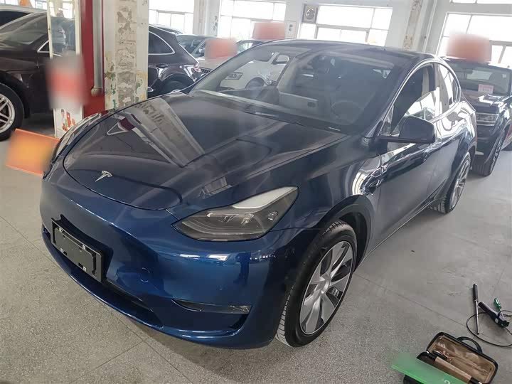 Фото 2 - Tesla Model Y