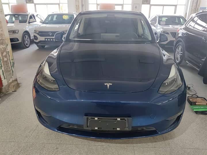 Фото 3 - Tesla Model Y