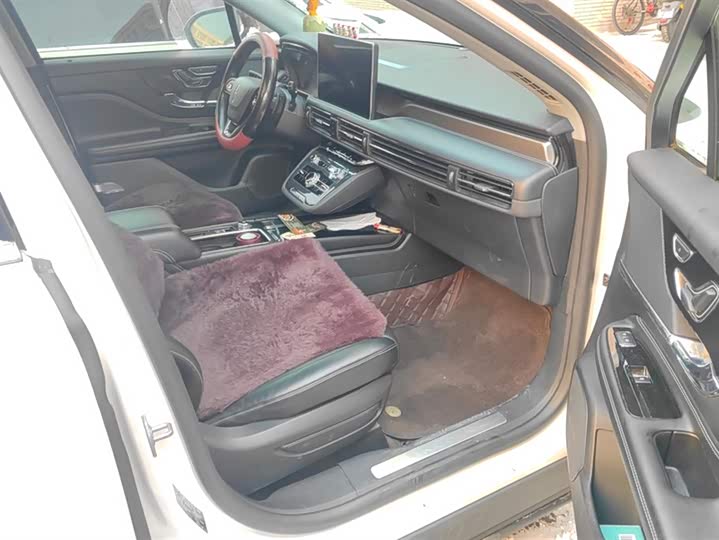 Фото 8 - Lincoln Corsair