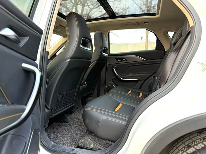 Фото 4 - Bestune T77