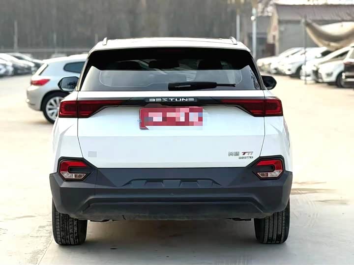 Фото 6 - Bestune T77