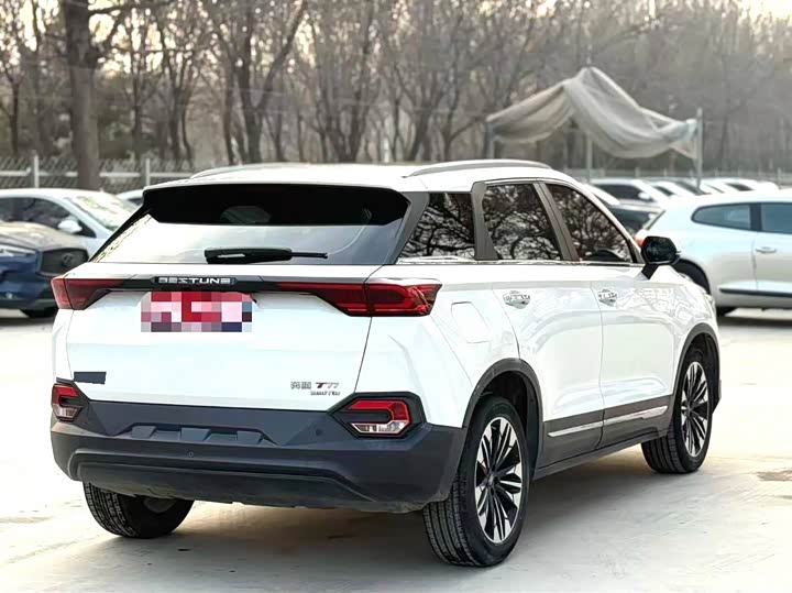 Фото 7 - Bestune T77