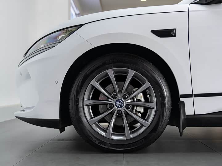 Фото 8 - BYD Qin L