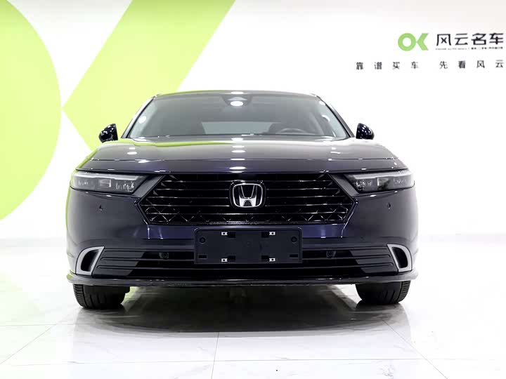 Фото 2 - Honda Accord