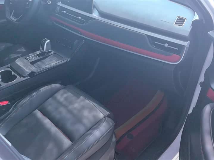 Фото 8 - Chery Tiggo 7