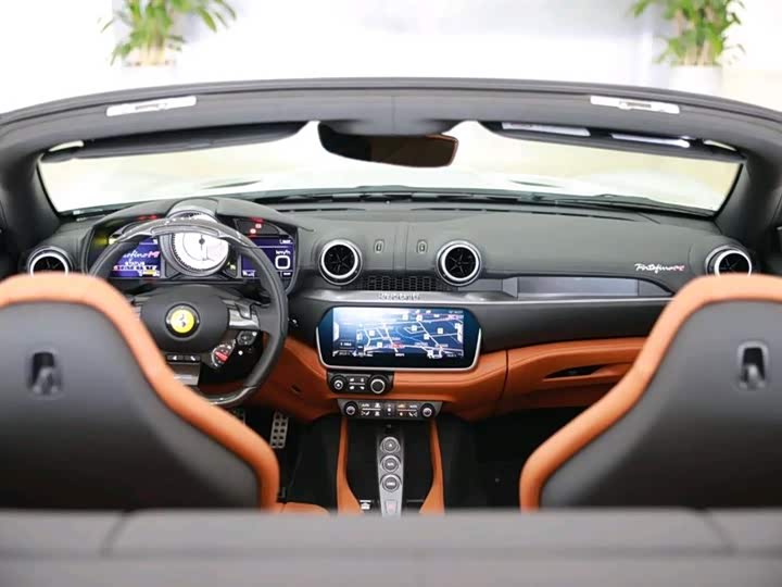 Фото 8 - Ferrari Portofino