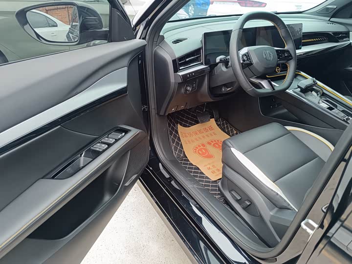 Фото 5 - MG Motor 5 Scorpio