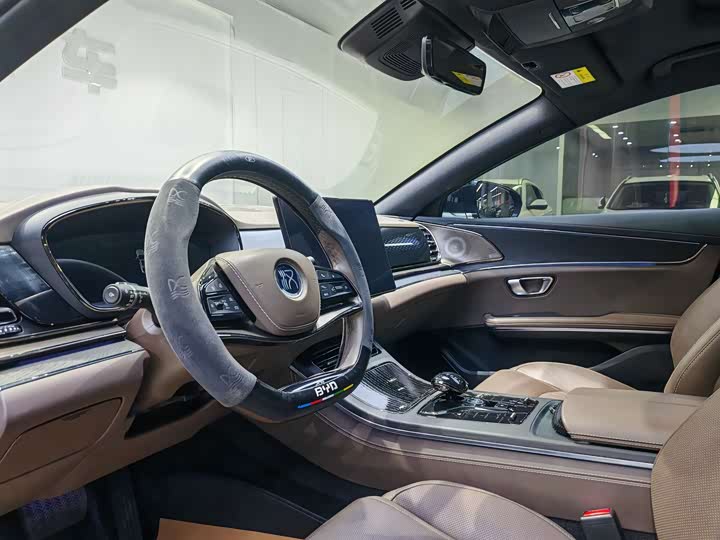 Фото 8 - BYD Han