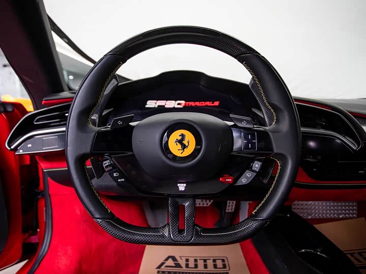 Фото 8 - Ferrari SF90